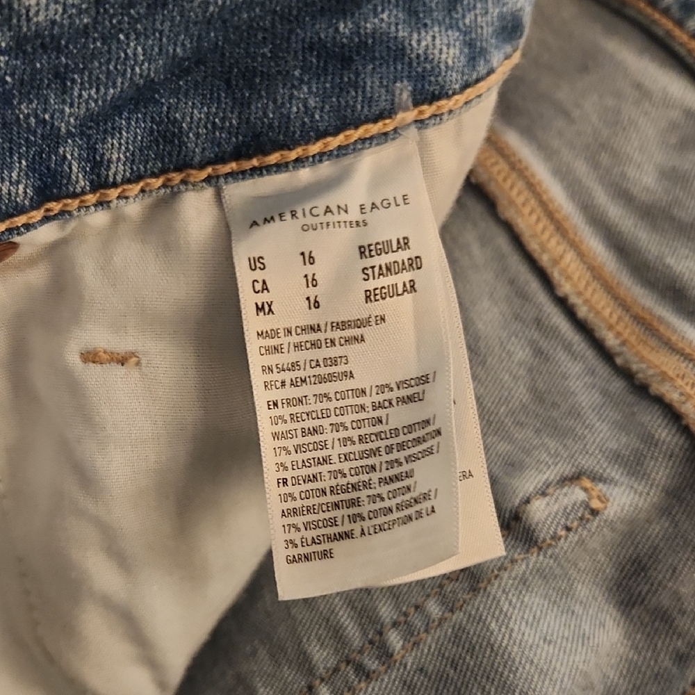 American Eagle Outfitters Distressed Blue Mom Jeans - Picture 3 of 5